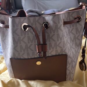 Michael Kors Tan and Brown Shoulder Bag